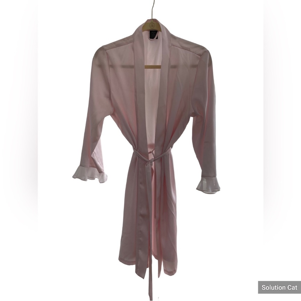 Apartment 9 robe M